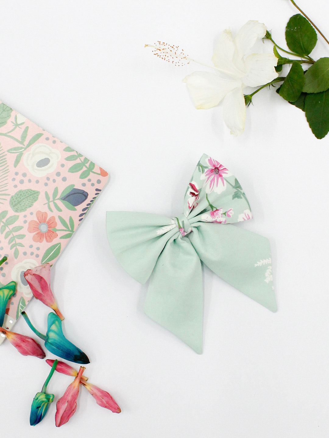 Vintage Green Bow
