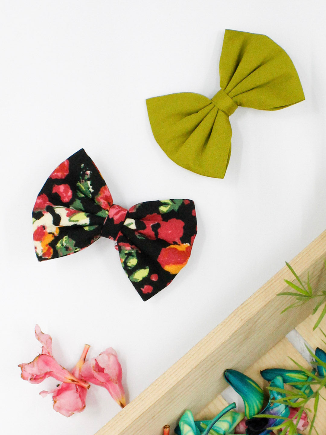Bloom In Happiness Bow- Set of 2